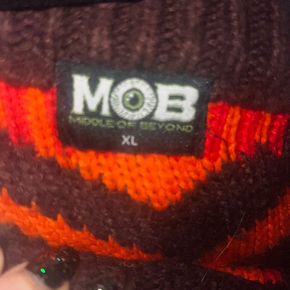 The Hotel Sweater🔪 from Middle of Beyond - Picture 4 of 4